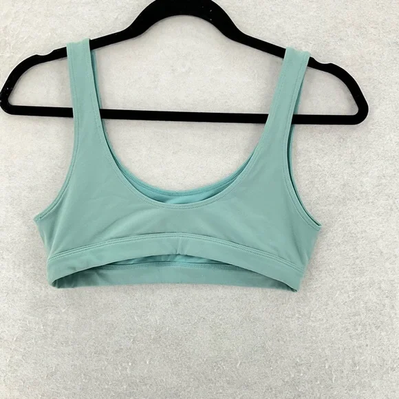 NWOT ALO Yoga ambient logo bra Blue Quartz Size Small‎